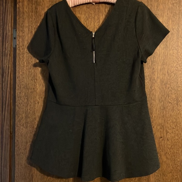 Peplum top - Picture 3 of 4